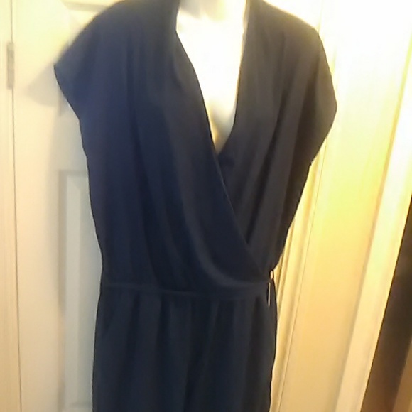 Lg navy jumpsuit pocket - Picture 2 of 6